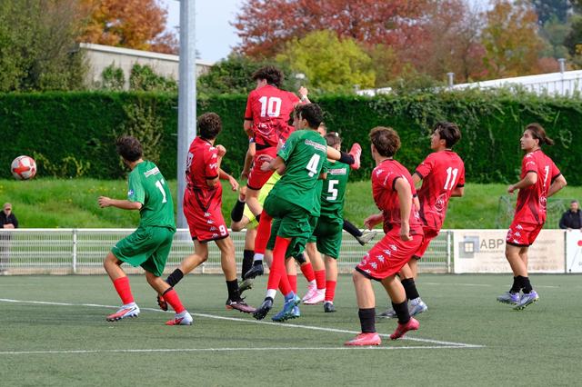 L'ASMT affrontait le FC Roche Saint Genest au 4e tour de la Coupe Gambardella  (Photo : Georges Fernandes / ASMT)