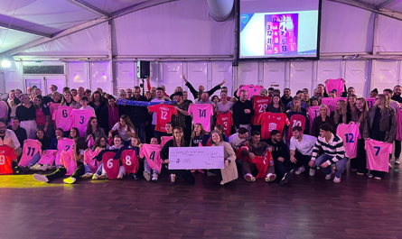 La soirée de l'équipe féminine du FBBP01 a récolté plus de 4 600 euros pour Octobre Rose (Photo fournie par le club)