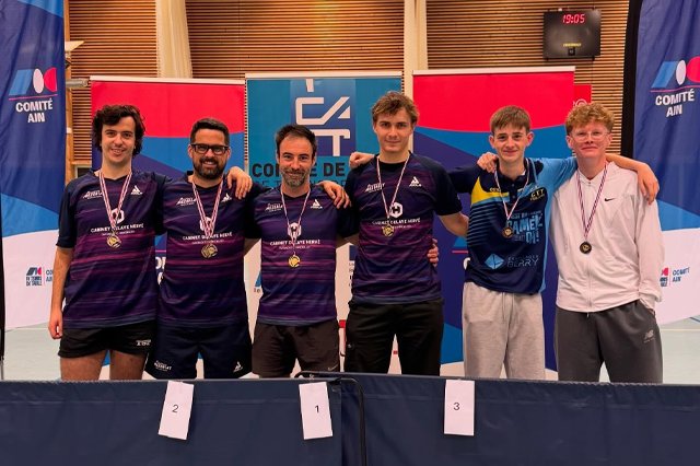 Tennis de table – Championnat de l&rsquo;Ain senior : le STT Mézériat tire son épingle du jeu à Saint-Étienne-du-Bois