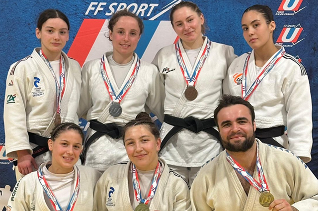 Silène Ferriol s'offre aussi une médaille de bronze en équipe avec l'Université de Grenoble (Photo : Pôle France Judo Grenoble - CUFE / Facebook)
