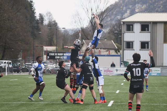 Rugby – Victorieuse contre Bourges, l&rsquo;US Nantua poursuit sa marche en avant en Fédérale 2