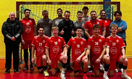 Au terme d'une très belle saison, le HBB valide sa montée en prénationale (Photo : Handball Bourg / Facebook)